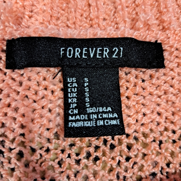 💥3/$25💥OVERSIZED STRIPED SUMMER KNIT/CROCHET TOP -S - Picture 4 of 6